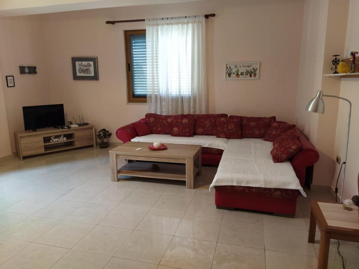 Apartament Jozi Kaiser 2 *